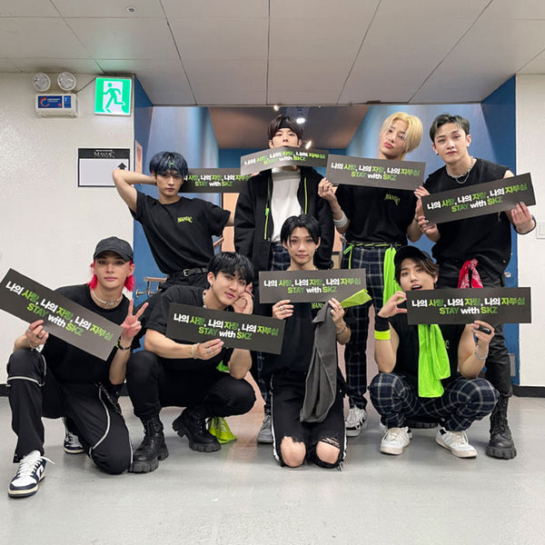 Straykids スキズ T シャツ MANIAC TOUR LA公演 US Straykids スキズ T シャツ MANIAC TOUR LA公演 US - メルカリ