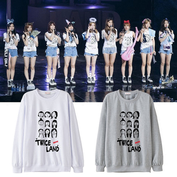 TWICE TWICELAND ENCORE SWEATER